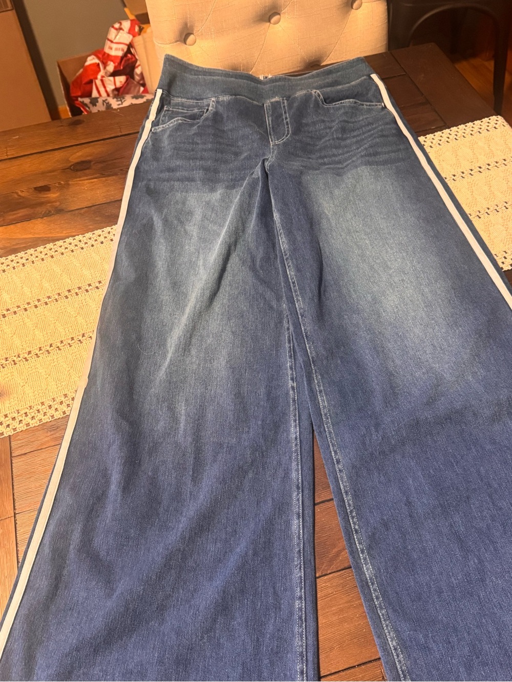 Halara Women's Wide-Leg Jeans with Side Stripe-MED-NWT